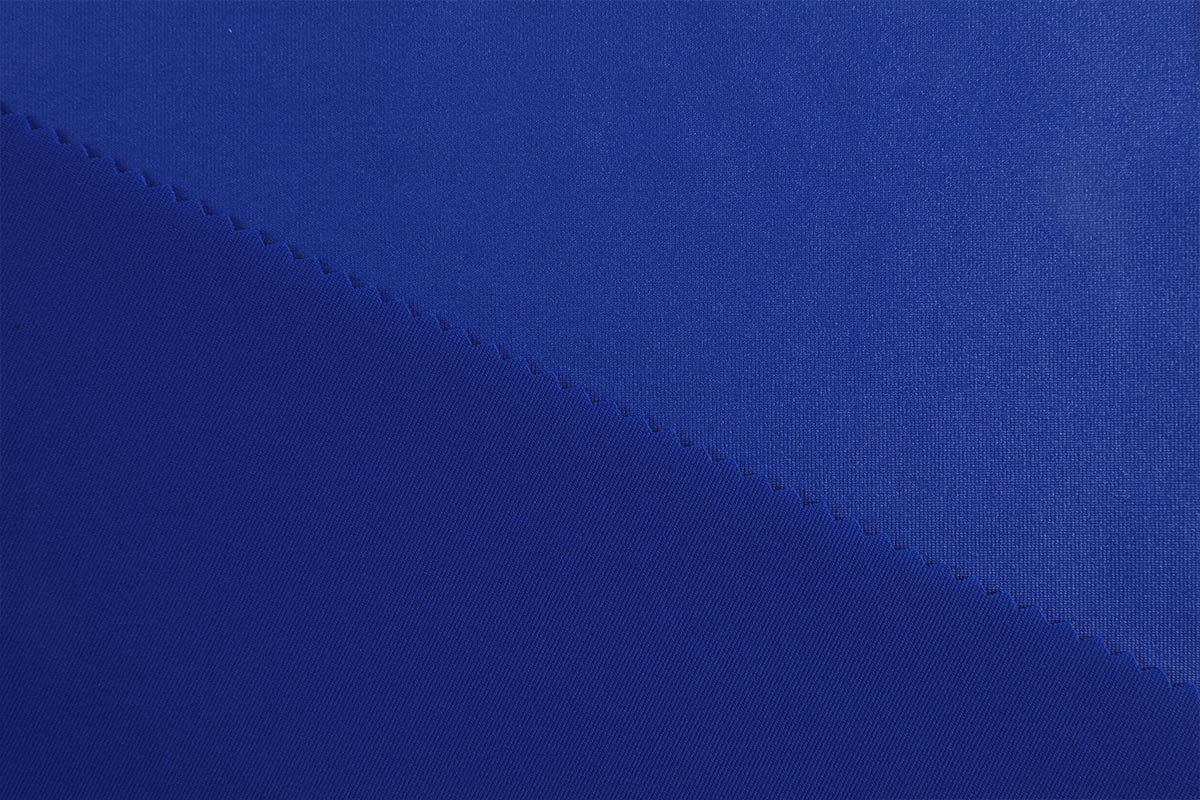 緯編滌亞光壓光  88%滌綸+12%氨綸